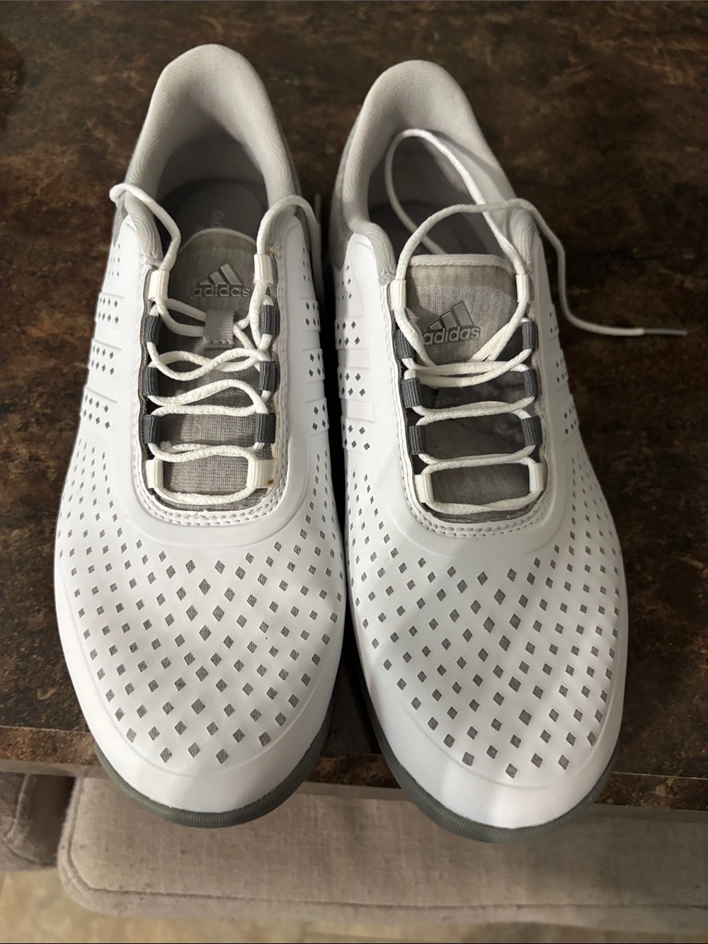adidas women’s golf shoe size 7